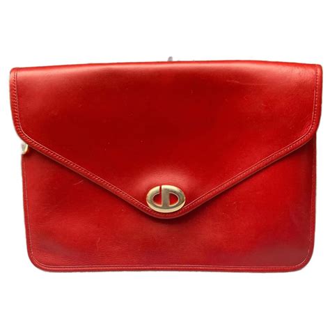 dior montaigne clutch.